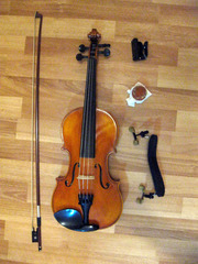Комплект с мастеровой скрипкой Goronok Нова 4/4 для начинающих музыкантов